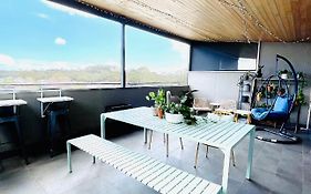 734 Apartment-2 Bedroom And 2 Bathroom Accommodation, Sleeps 4